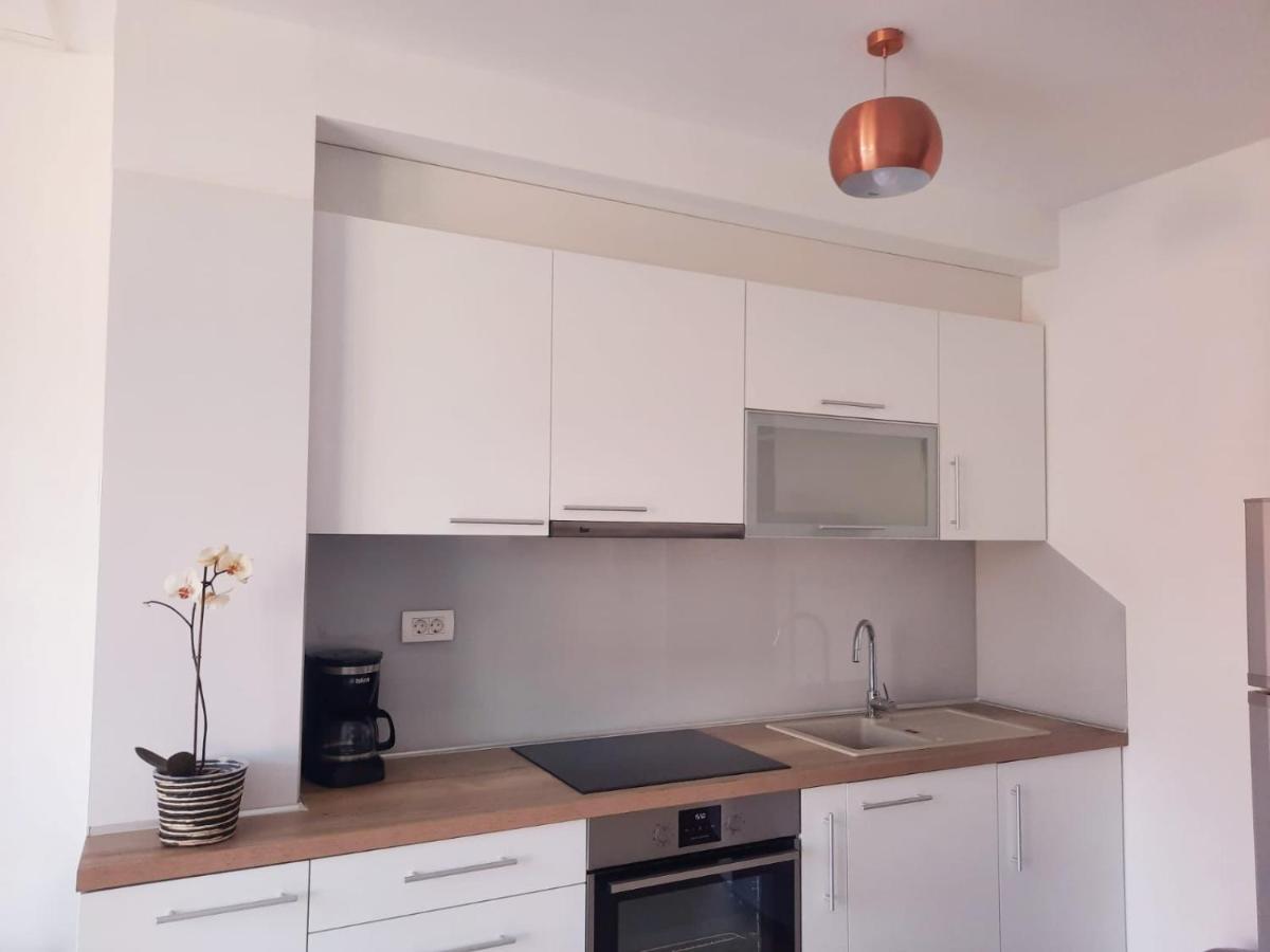 Apartman Madonnina Cres Exterior foto